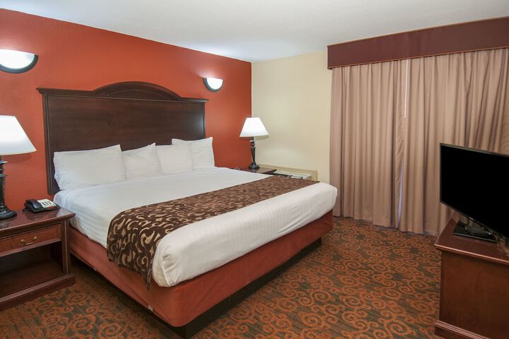 Room 15 of 40