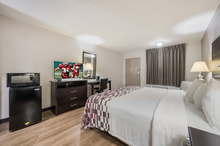 Room 19 of 38