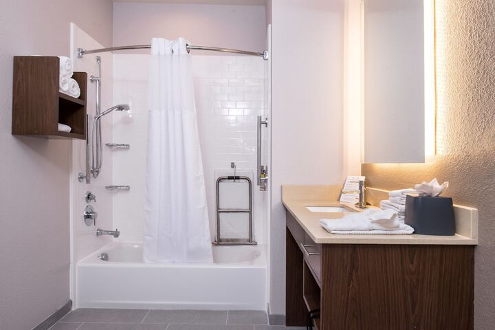 Staybridge Suites Pecos by IHG