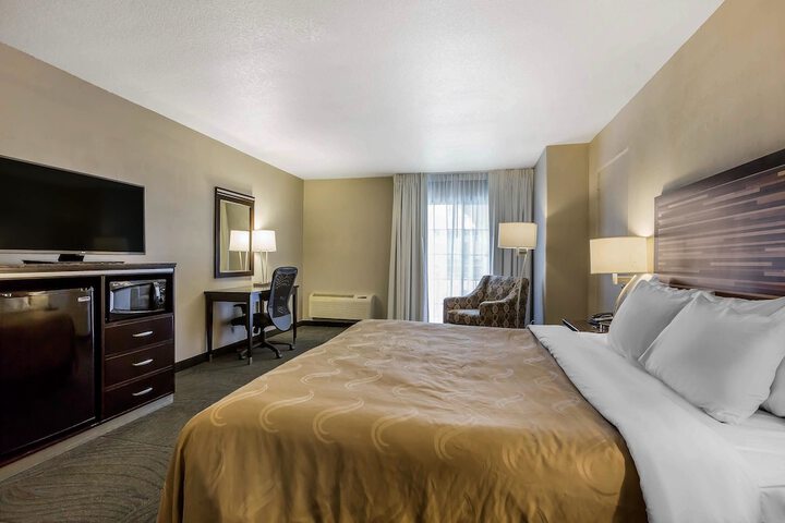 Room 21 of 30