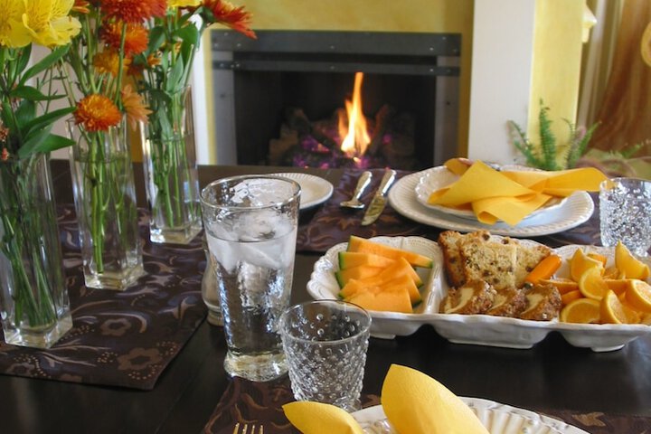 Dining 43 of 49