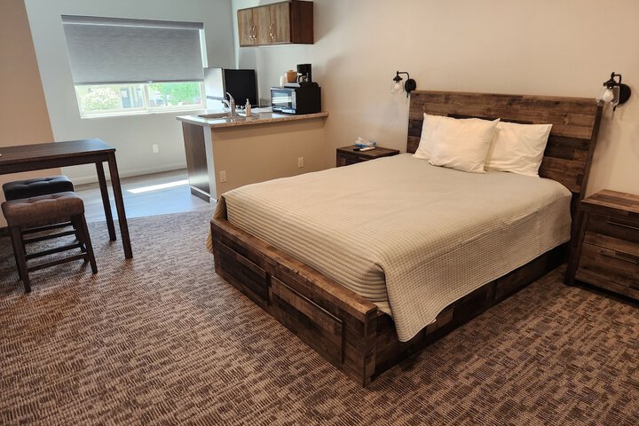 Room 30 of 43