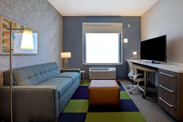 Room 16 of 50