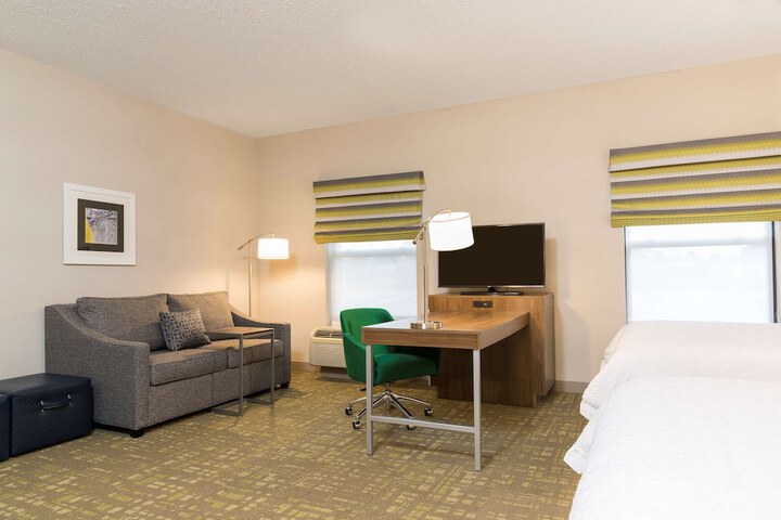 Room 40 of 52