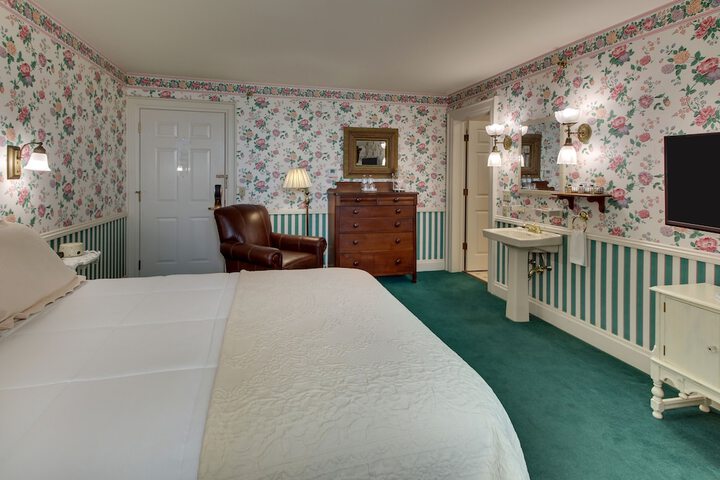 Room 13 of 61