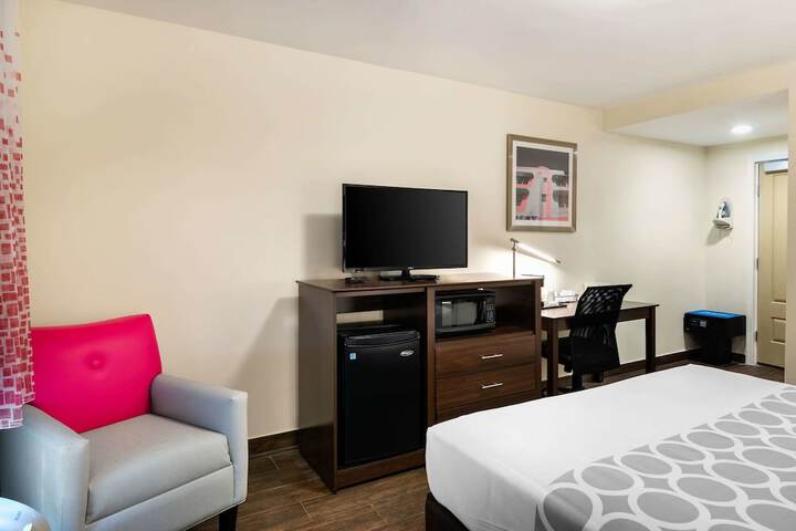 Room 21 of 39