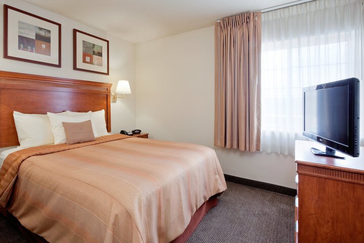 Room 43 of 61