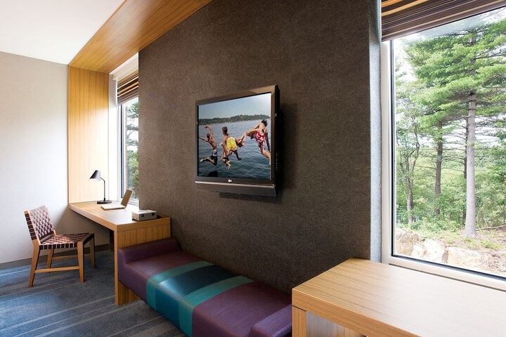 Room 6 of 27