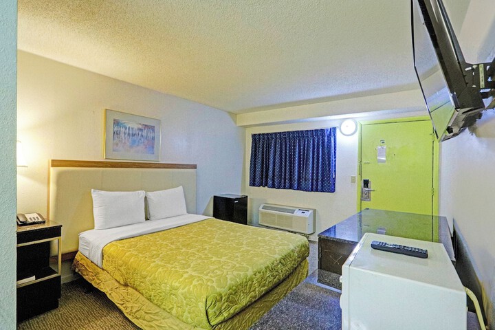 Brookville Inn by OYO Near Dayton International Airport