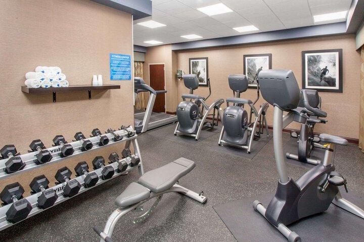 Wyndham Garden Elk Grove Village / OHare