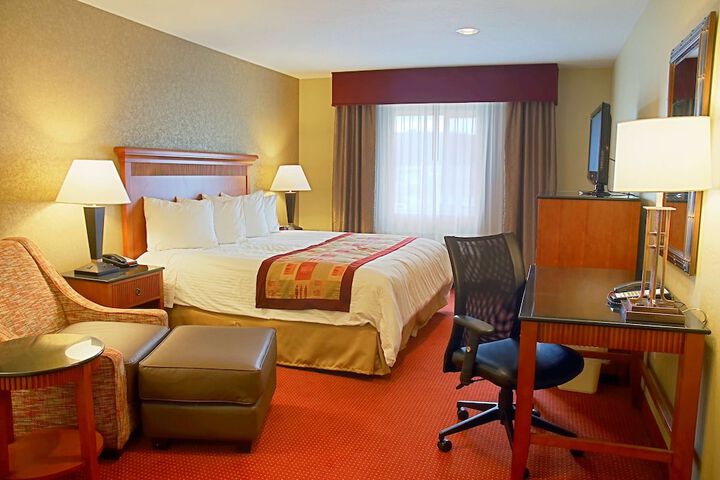Room 18 of 28