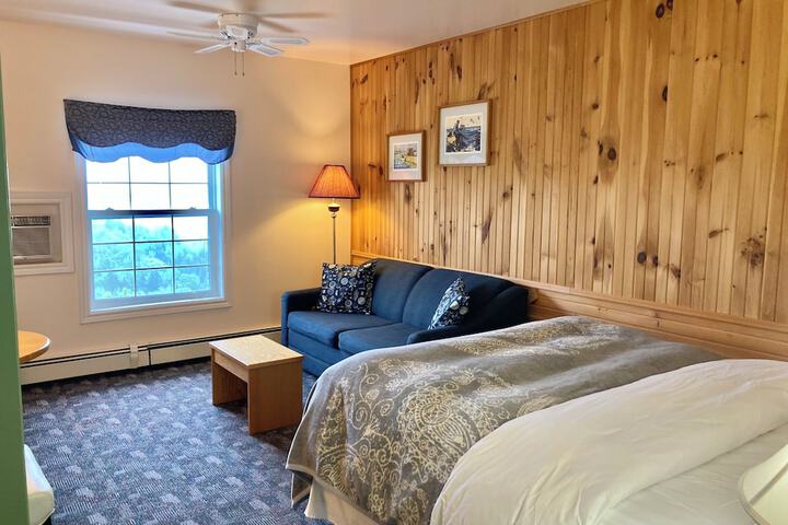 Room 17 of 39