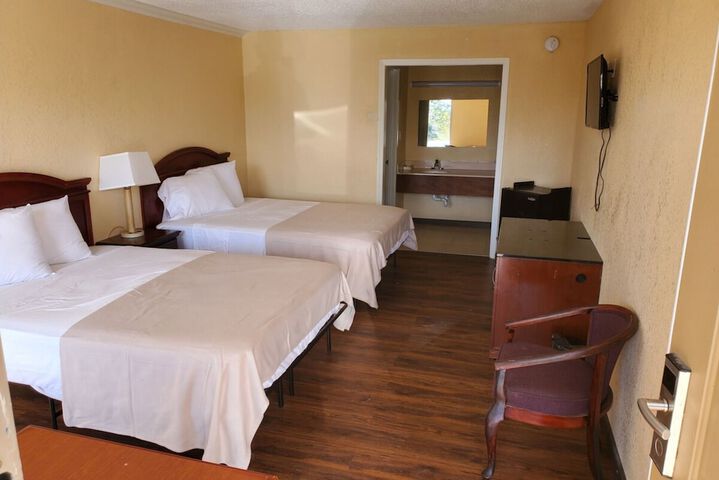 Room 15 of 17
