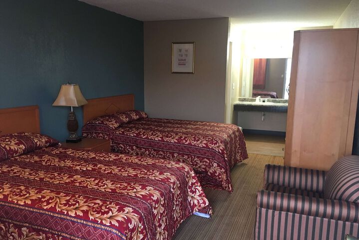 Room 30 of 46