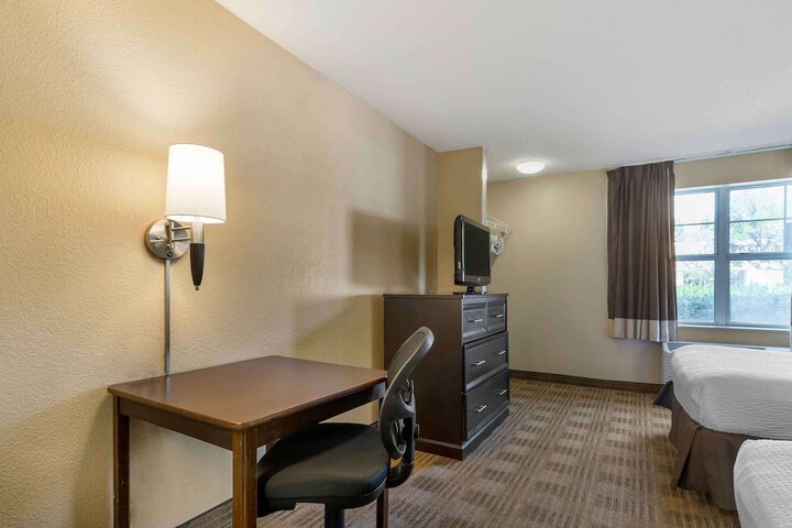 Room 16 of 31