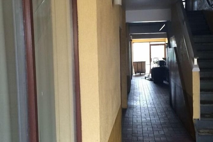 Ballroom/Hall 32 of 38