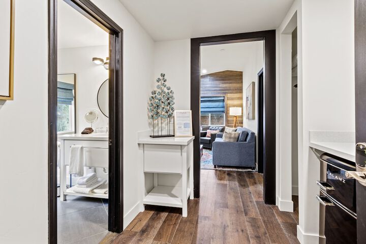 Bespoke Inn Flagstaff