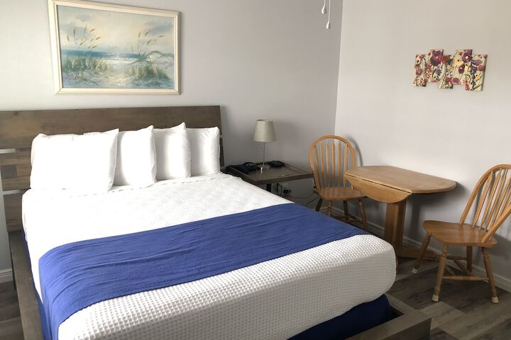 Beachgate CondoSuites and Oceanfront Resort