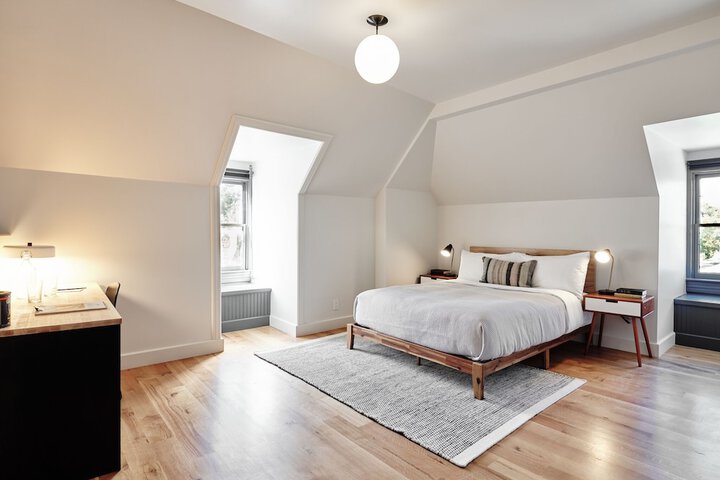 Room 17 of 31