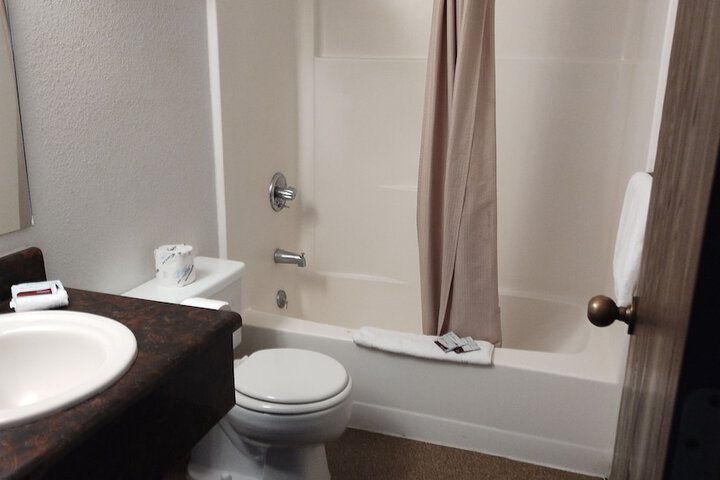 Room 30 of 32