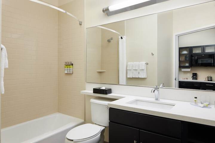 Candlewood Suites Valdosta Mall by IHG