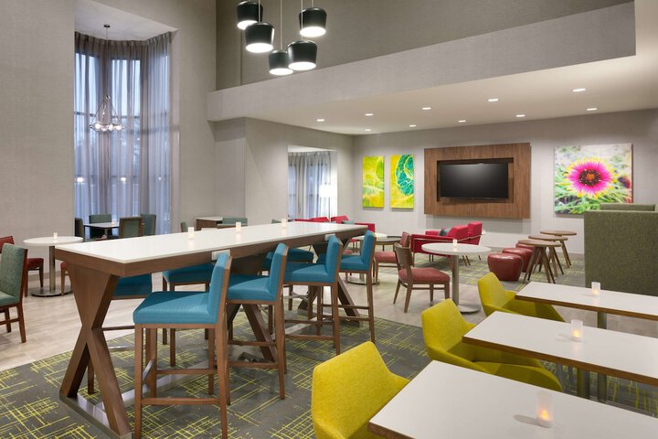 Hotel Interior 11 of 48