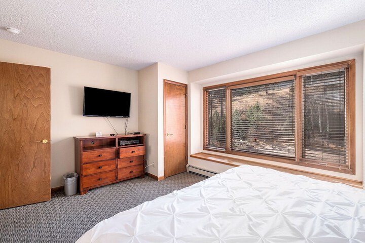 Room 62 of 137
