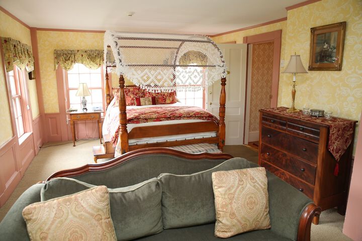 Room 15 of 73