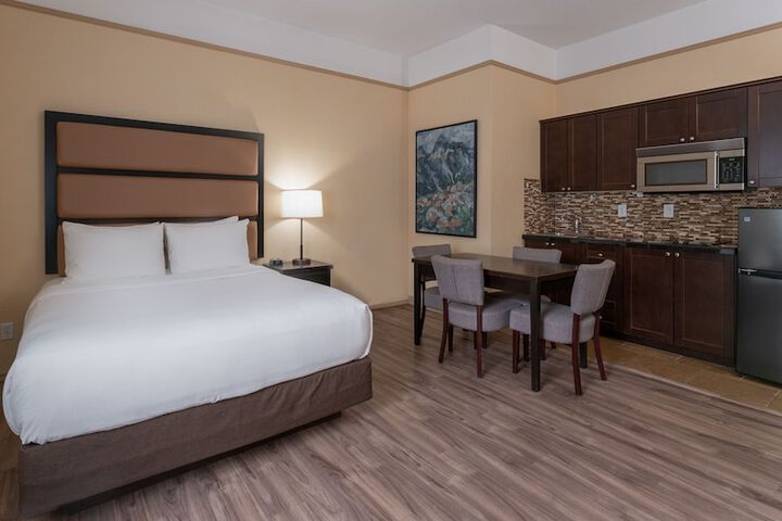 Room 16 of 31