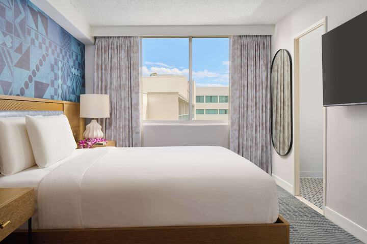 Room 16 of 95