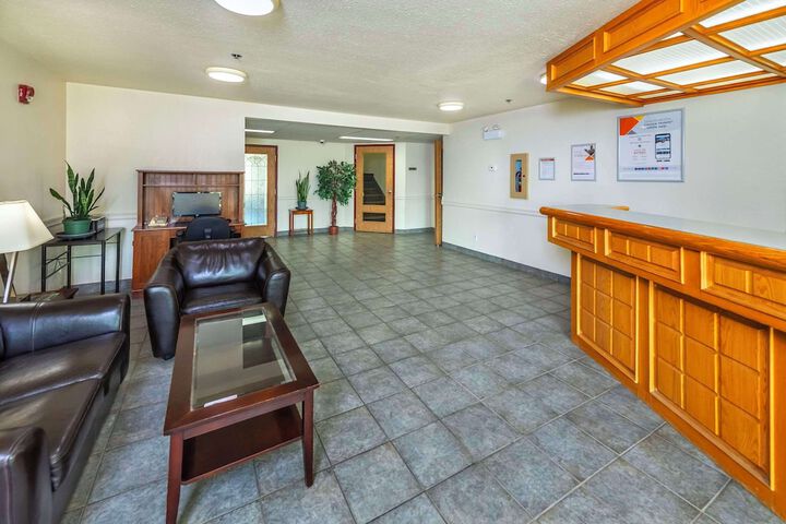 Hotel Interior 10 of 72