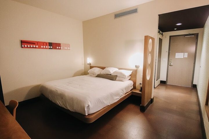 Room 61 of 112