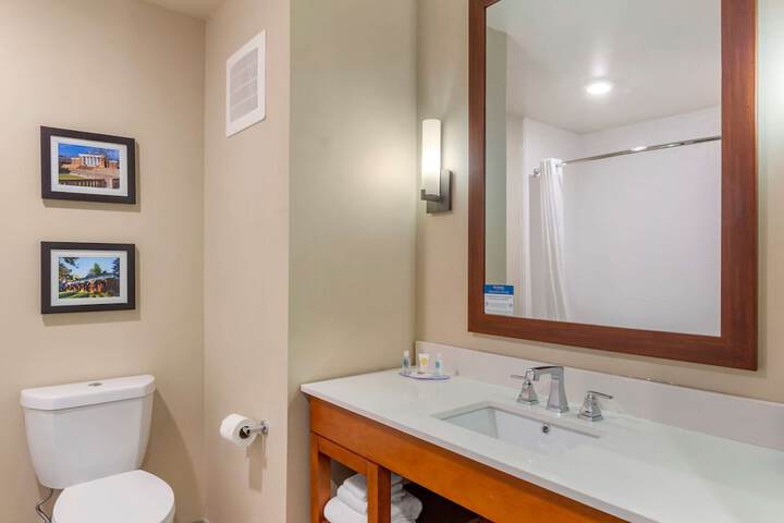 Room 20 of 27