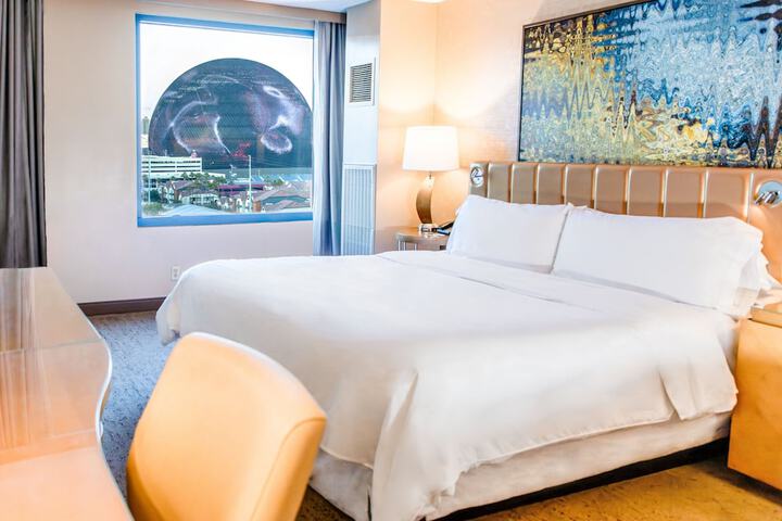 Room 42 of 67