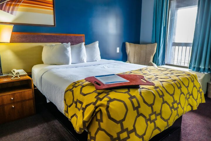 Room 48 of 85