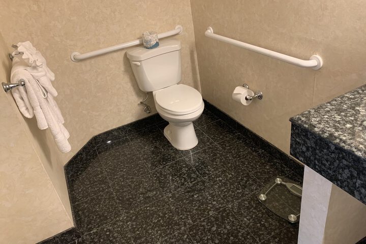 Room 52 of 164