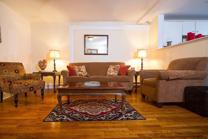 Inn at Lincoln Square