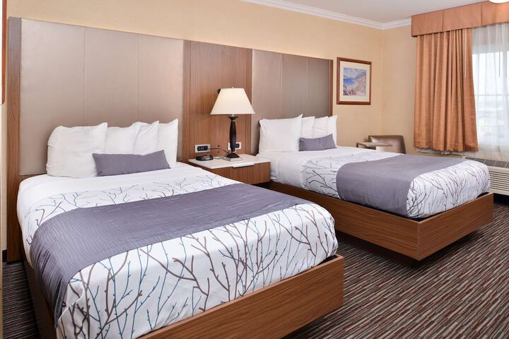 Room 10 of 34