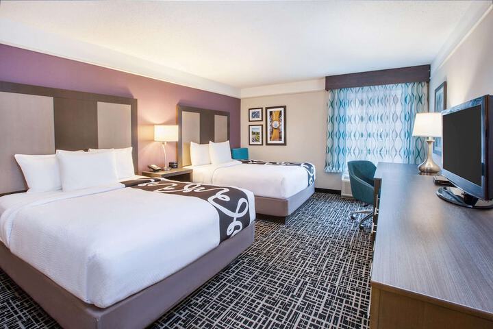Room 21 of 34