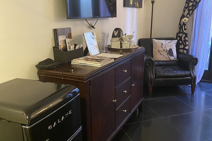 Room 41 of 68