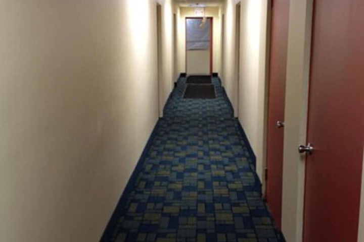 Travelodge by Wyndham Cleveland Lakewood