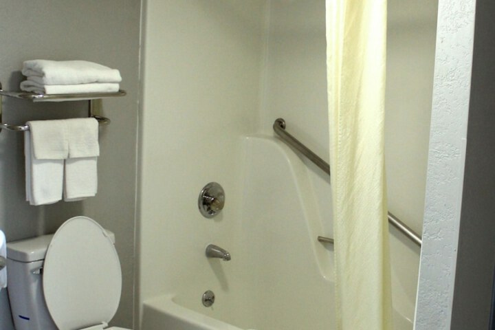 Econo Lodge Franklin South