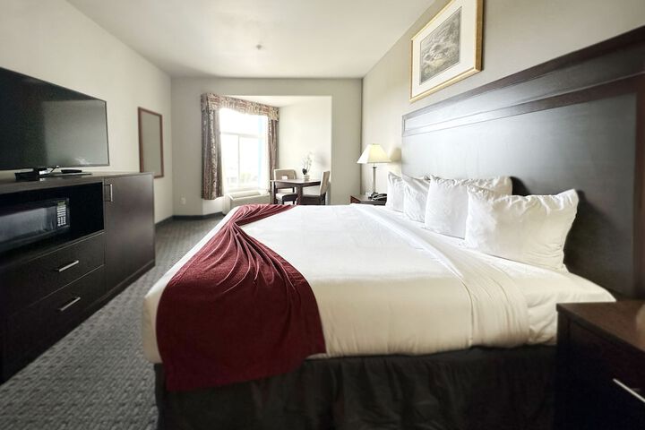 BayVue Hotel Resort and Suites
