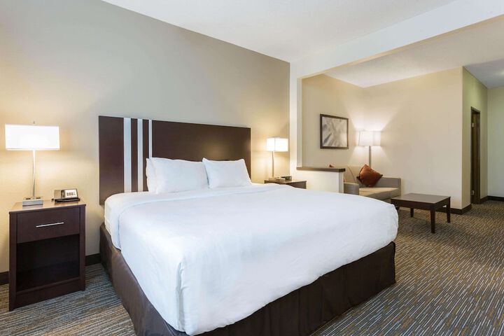 Wingate by Wyndham Gurnee