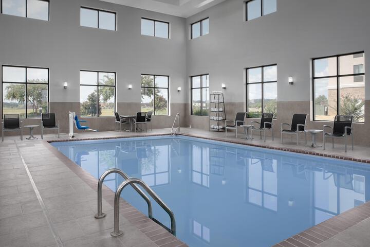 Hampton Inn & Suites Tupelo / Barnes Crossing