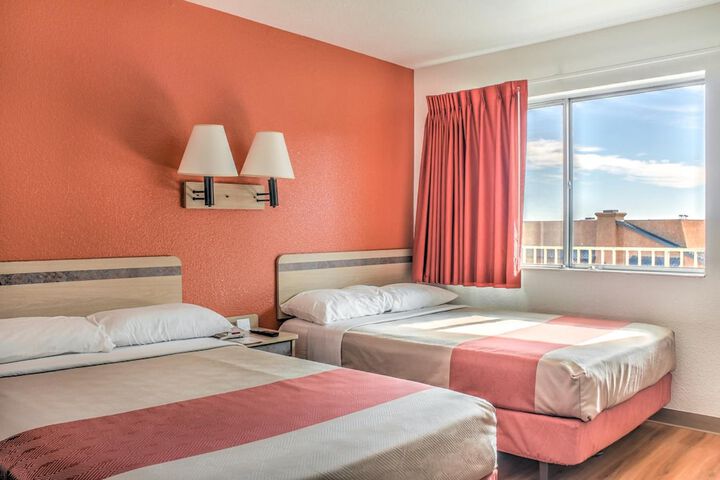 Motel 6 Mojave CA