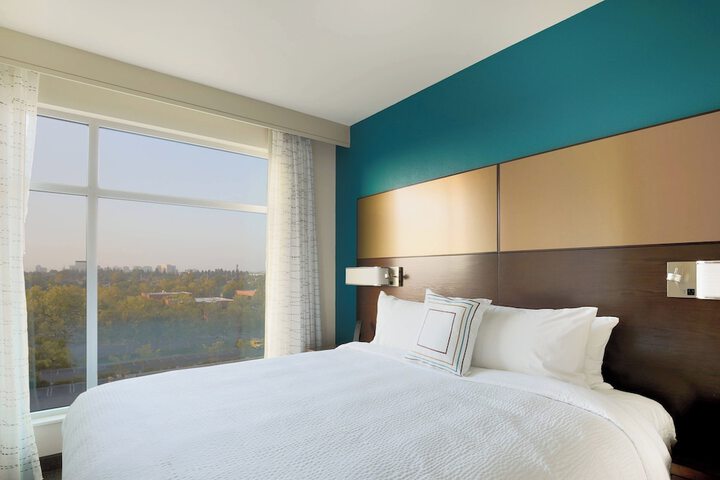 Room 20 of 32