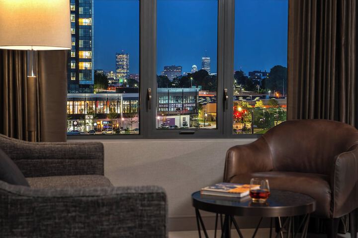 The Row Hotel at Assembly Row Autograph Collection