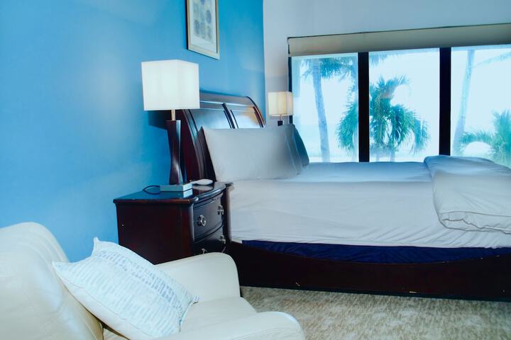 Room 15 of 32