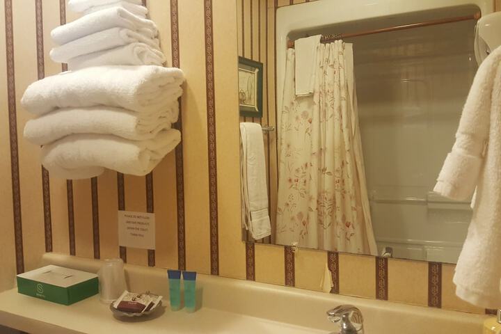 Room 92 of 128